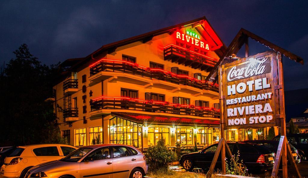 Hotel Riviera سِنايا المظهر الخارجي الصورة